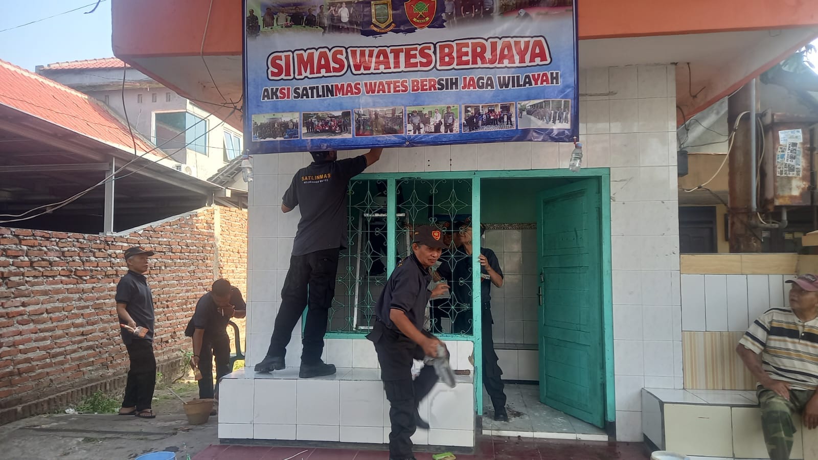 Wujudkan Pengabdian Satlinmas Kelurahan Wates